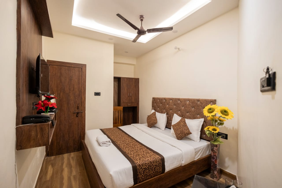 hotel kamal palace lucknow