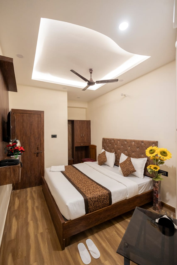 hotel kamal palace lucknow