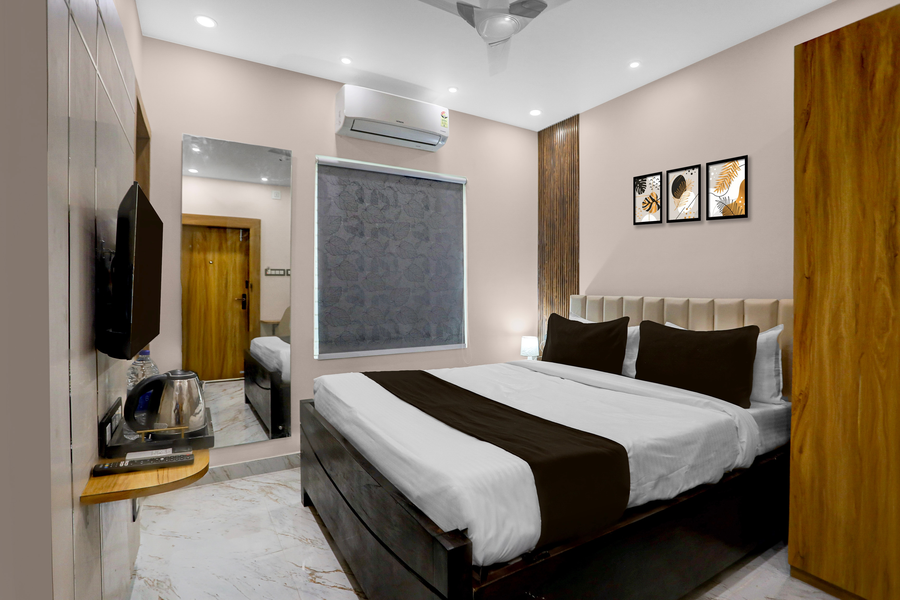super townhouse puri bypass crossway formerly hotel pratee heights