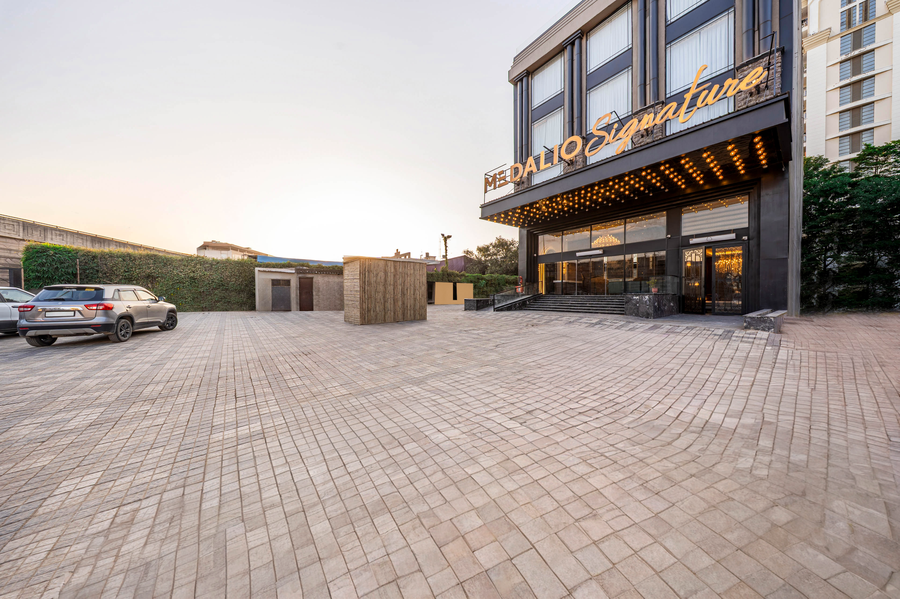 medalio signature chandigarh zirakpur