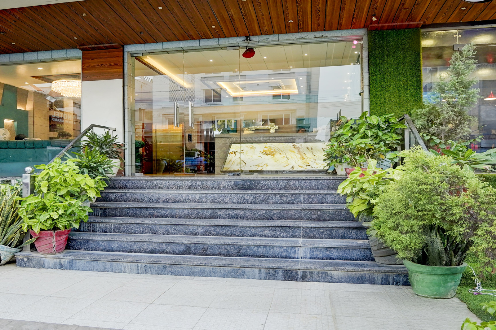 townhouse prayagraj central bus terminal formerly hotel four view