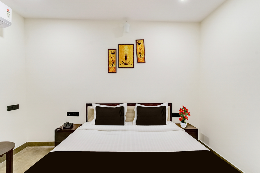 super townhouse oak owaisi hospital mailardevpally formerly tolkanti arc