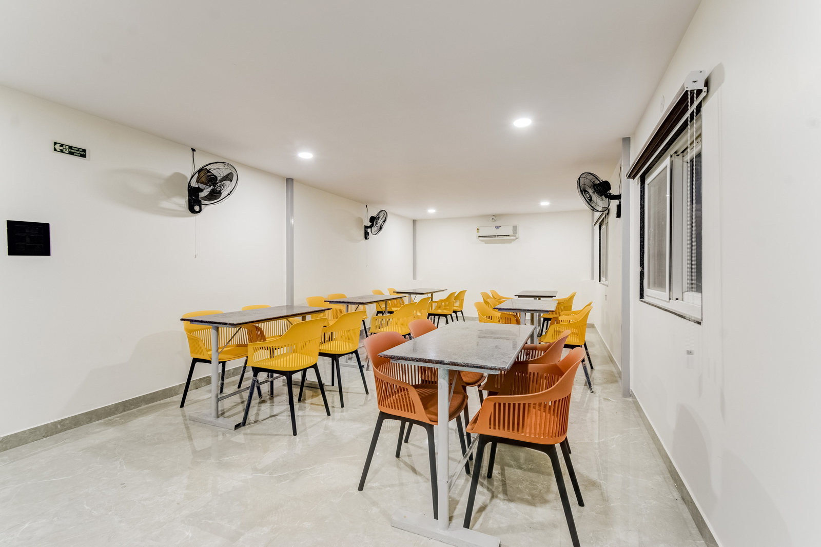 Super Townhouse Oak Owaisi Hospital Mailardevpally Formerly Tolkanti Arc,,3 star