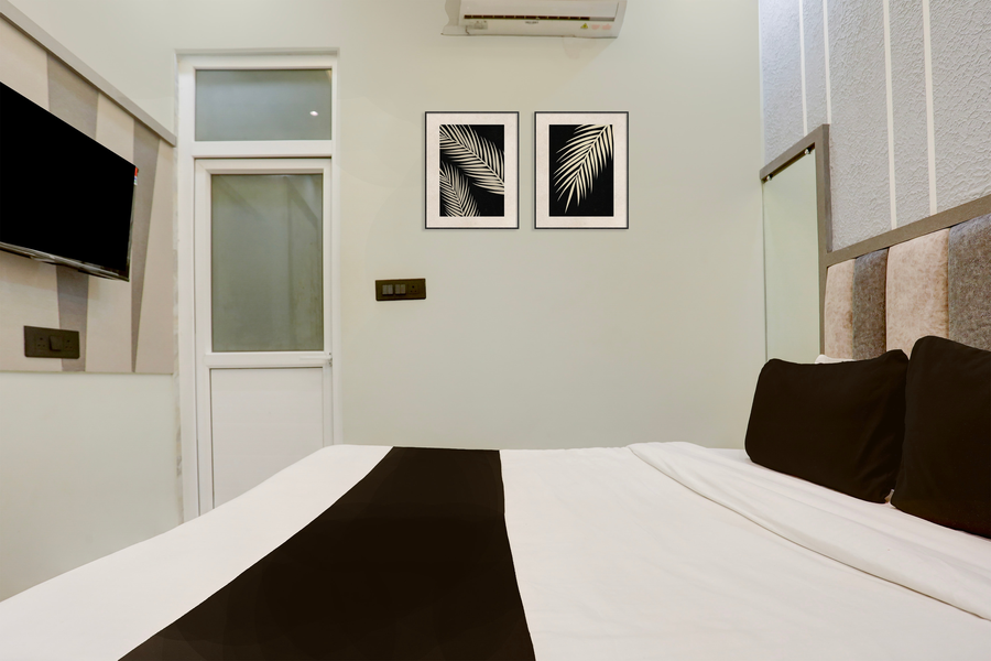 super hotel o maharshi valmiki international airport formerly gaurav inn