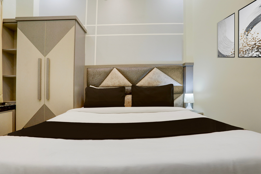 super hotel o maharshi valmiki international airport formerly gaurav inn