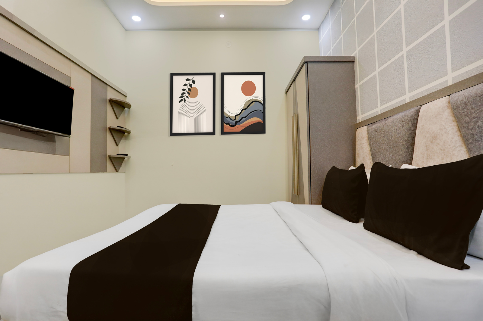 super hotel o maharshi valmiki international airport formerly gaurav inn