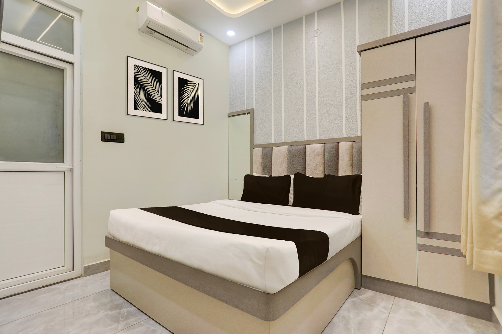 super hotel o maharshi valmiki international airport formerly gaurav inn