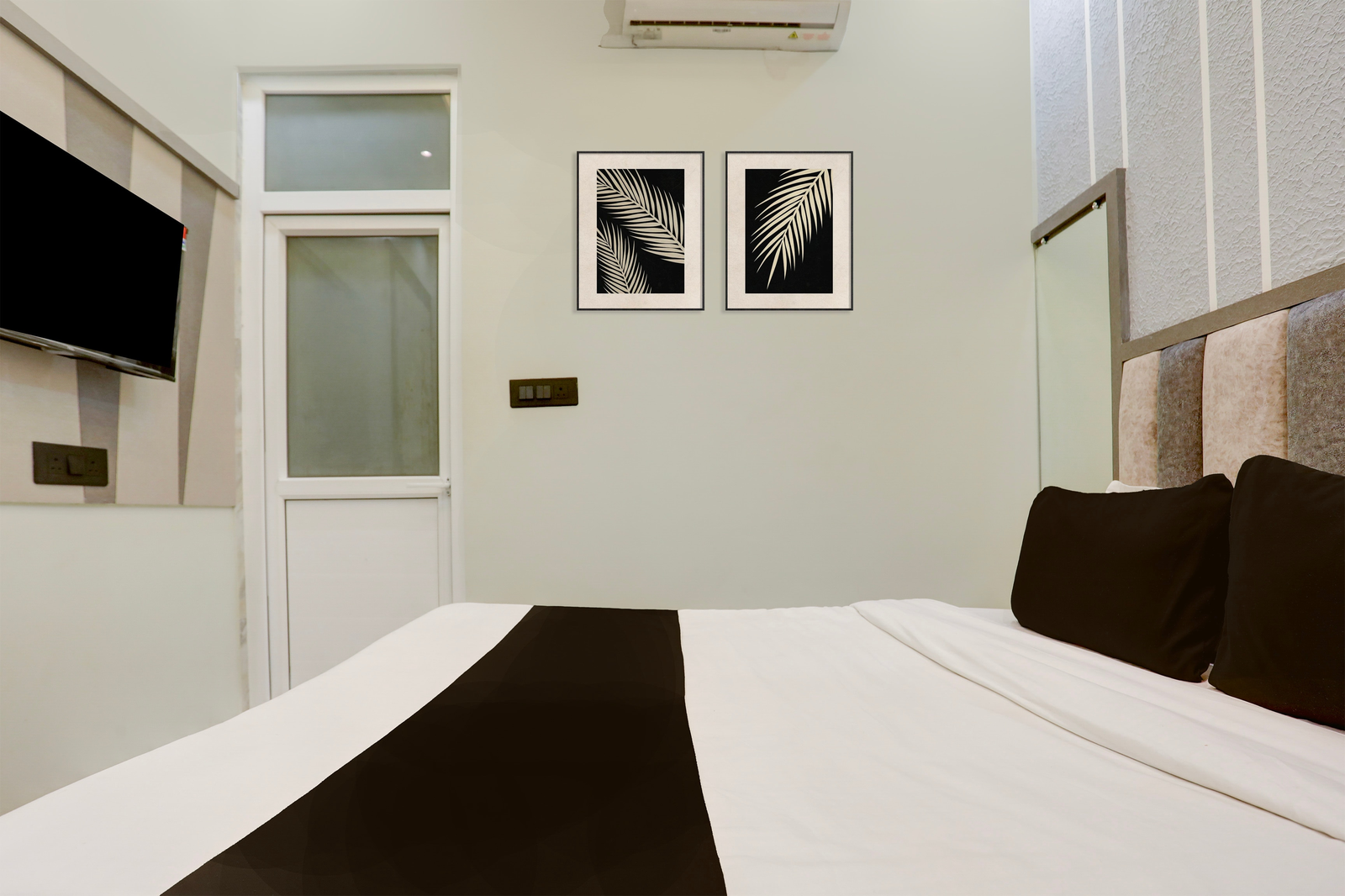 super hotel o maharshi valmiki international airport formerly gaurav inn