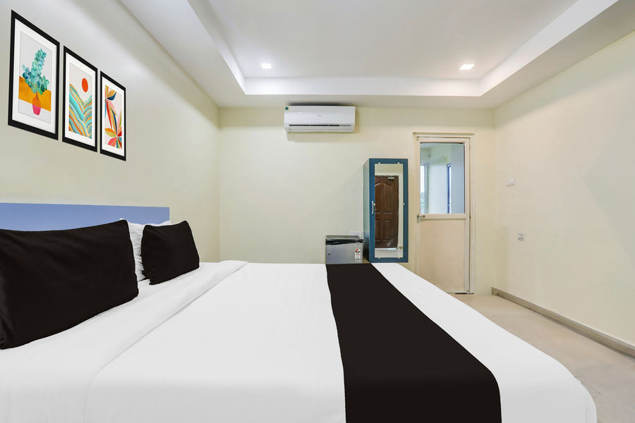 hotel o vedayapalem railway station