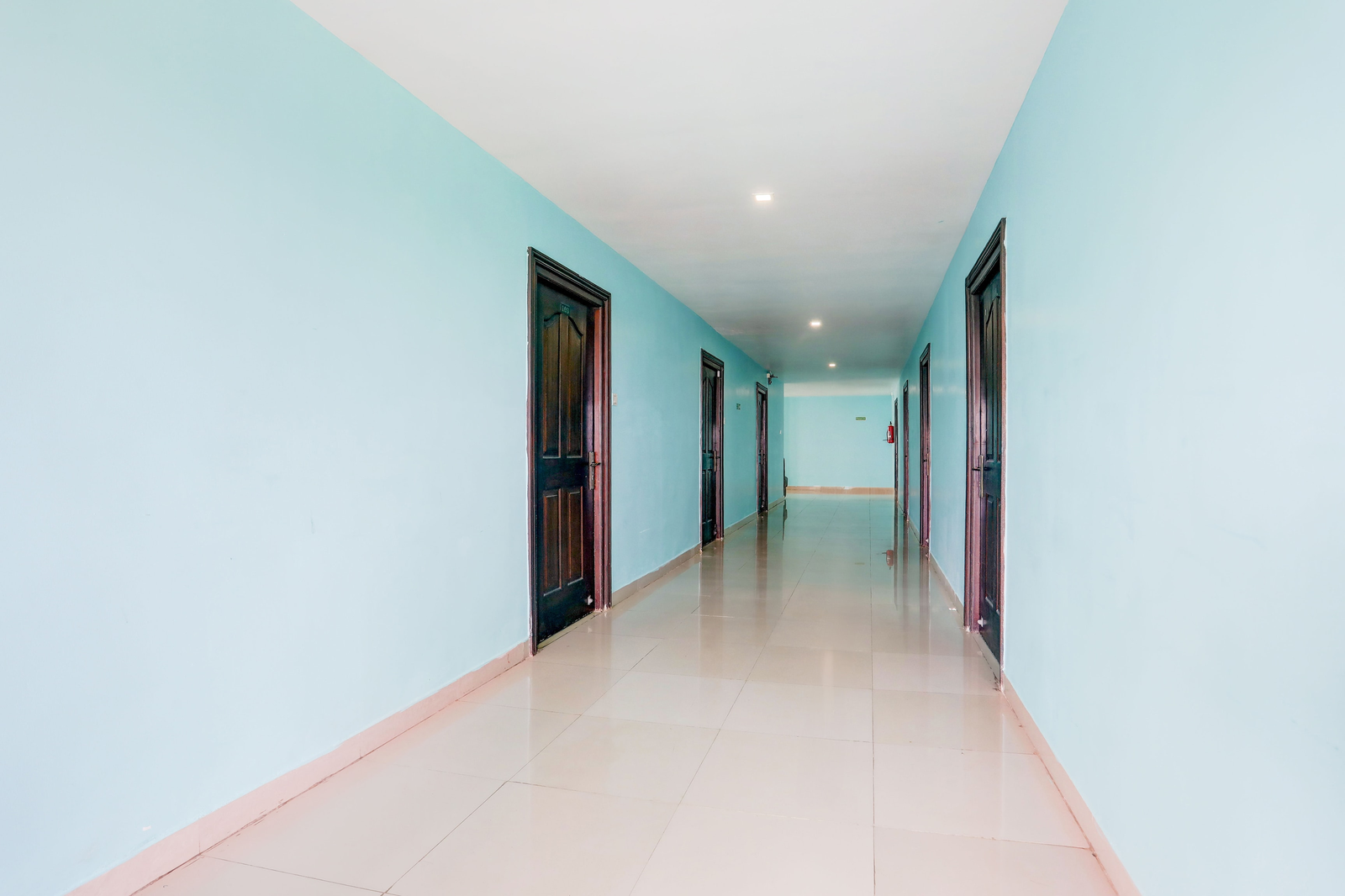 hotel o vedayapalem railway station