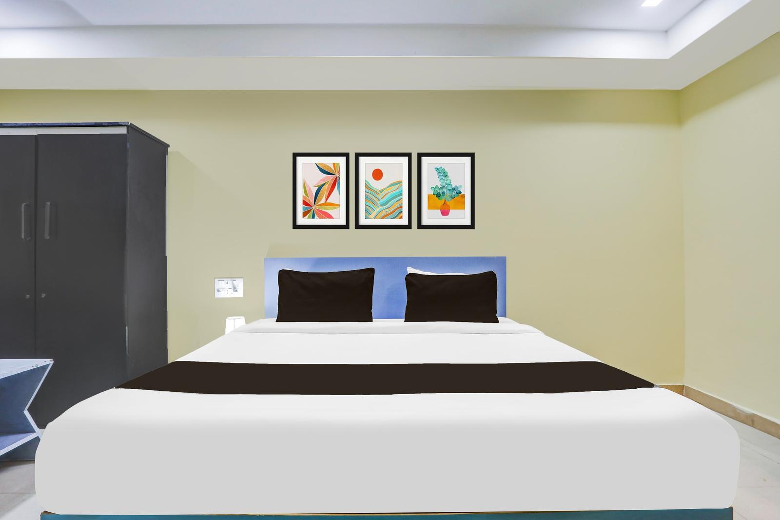 hotel o vedayapalem railway station