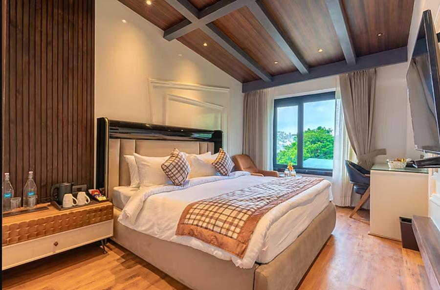 lawrence solitaire resort