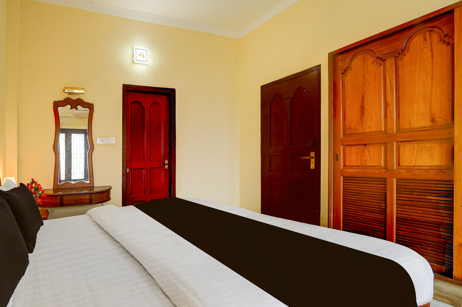 collection o kangarappady formerly cochin residency