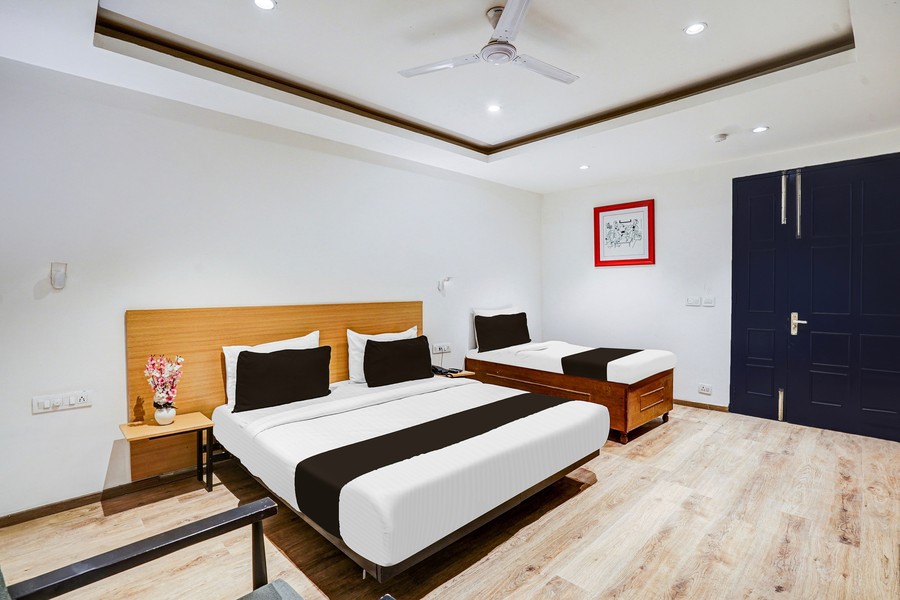 townhouse yashobhoomi formerly hotel grand tashree