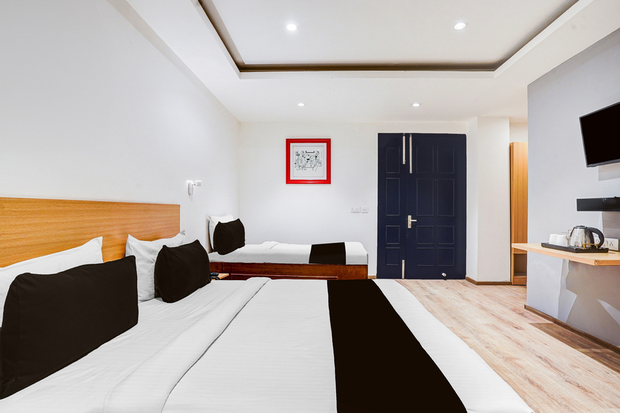 townhouse yashobhoomi formerly hotel grand tashree