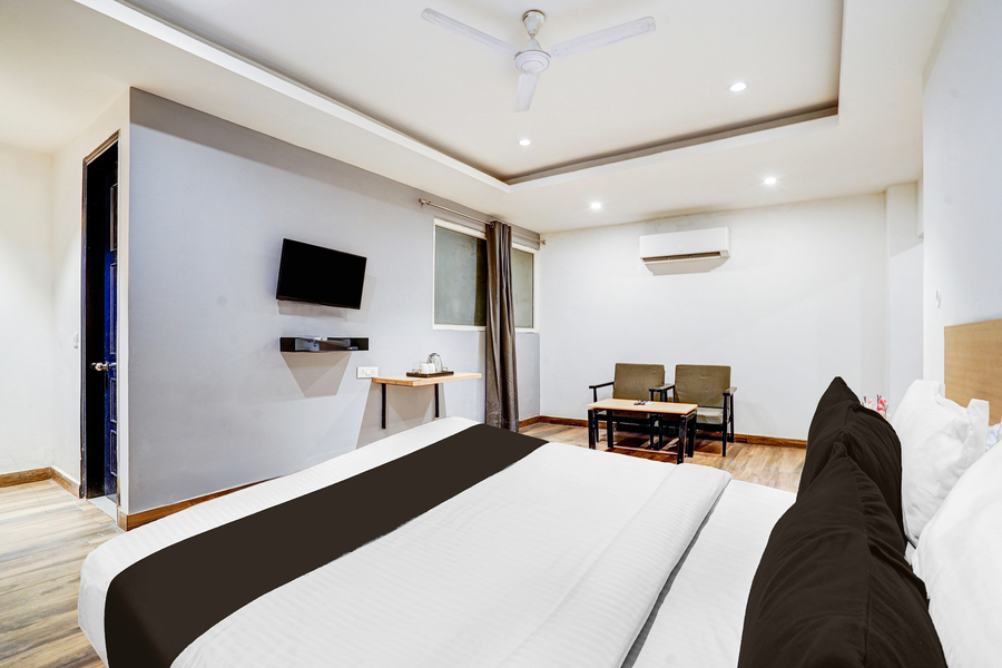 townhouse yashobhoomi formerly hotel grand tashree