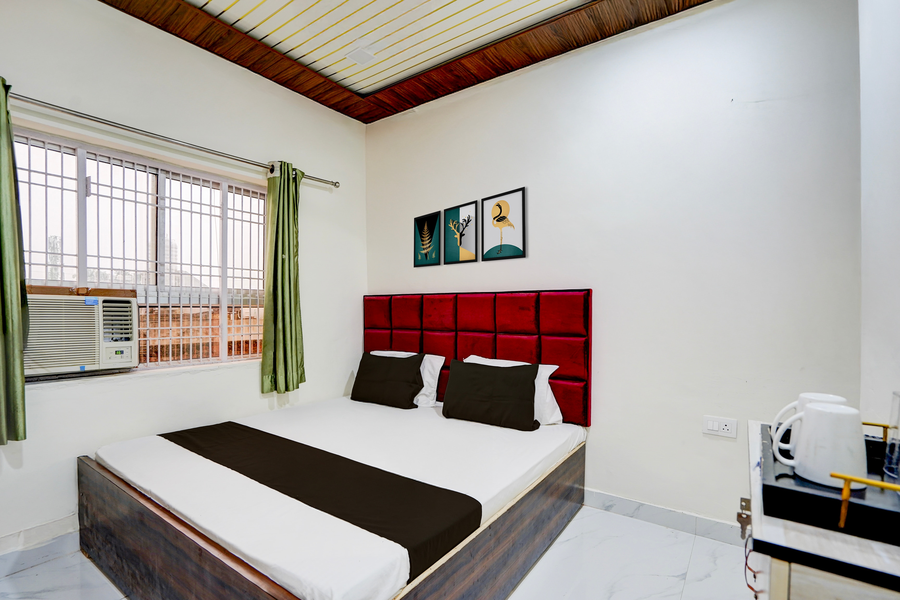 hotel o mathura central railway junction formerly bhagwati palace