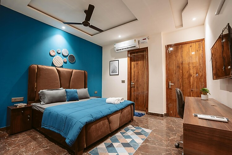 bnb sakura golf course road gurgaon