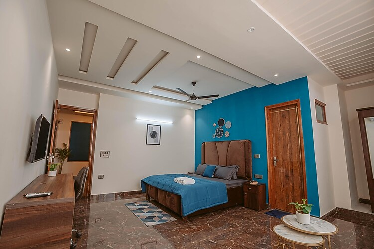 bnb sakura golf course road gurgaon