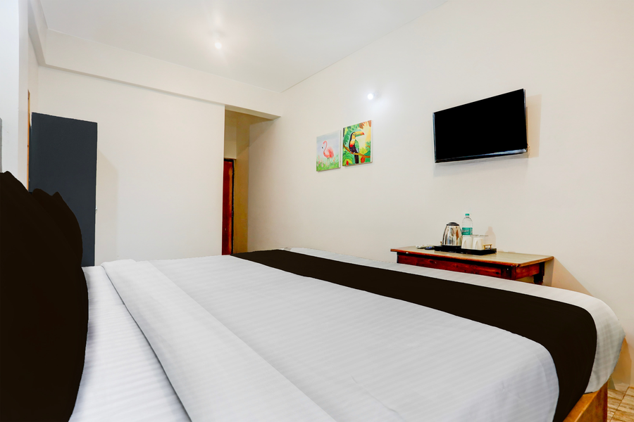 super collection o candolim beach formerly poornima place