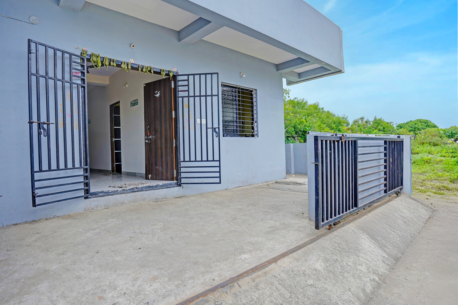 hotel o crpf crossway formerly v7 inn service apartment