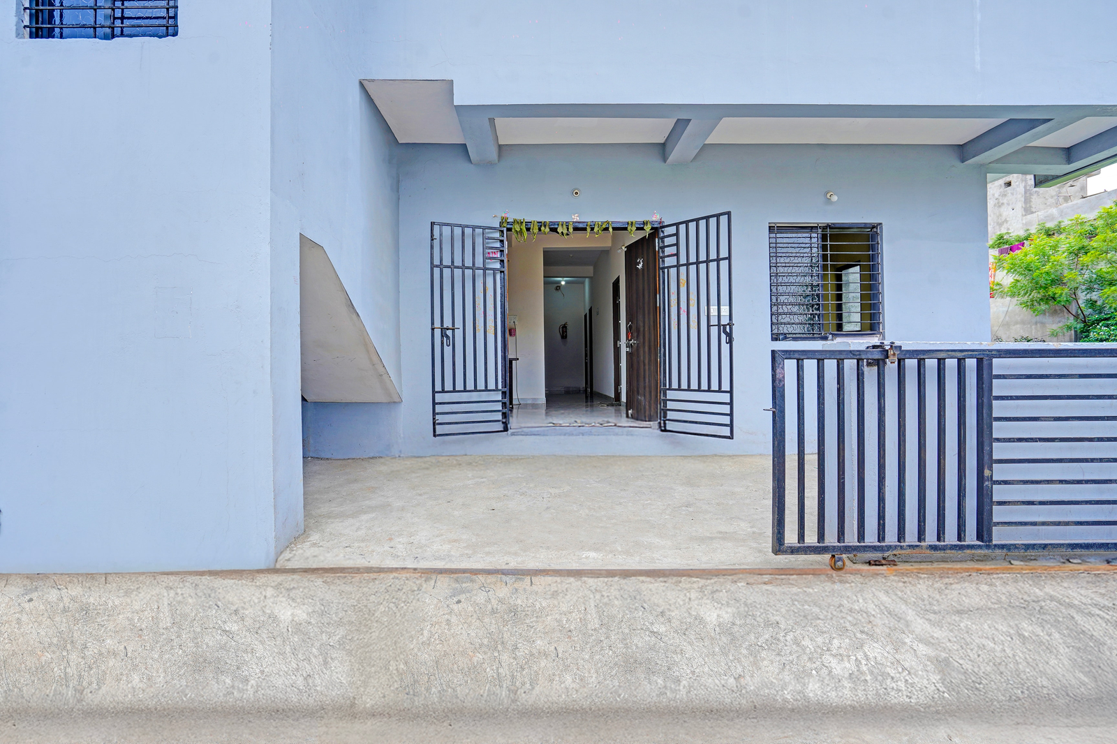 Hotel O Crpf Crossway Formerly V7 Inn Service Apartment,,3 star