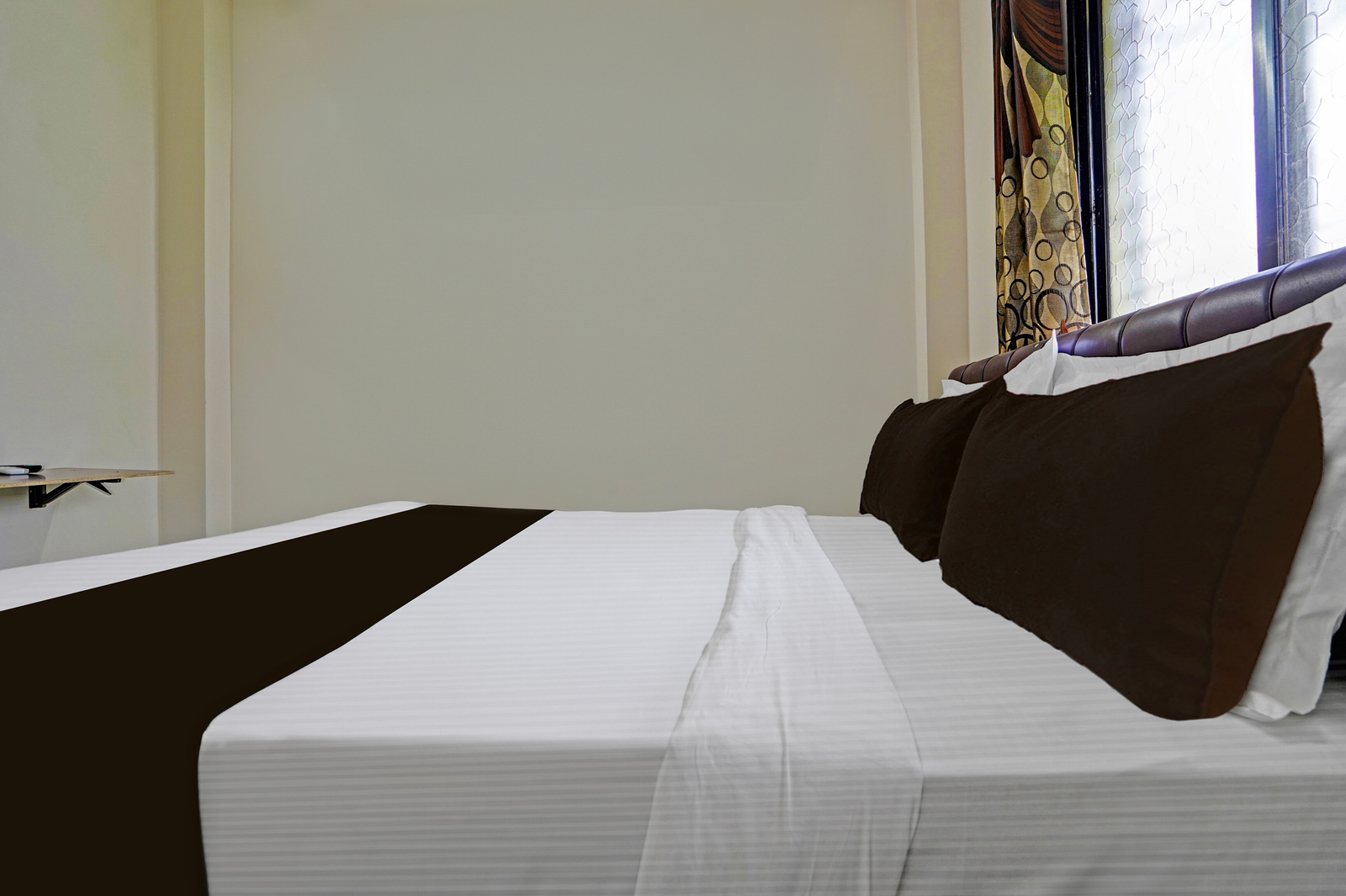 hotel o crpf crossway formerly v7 inn service apartment