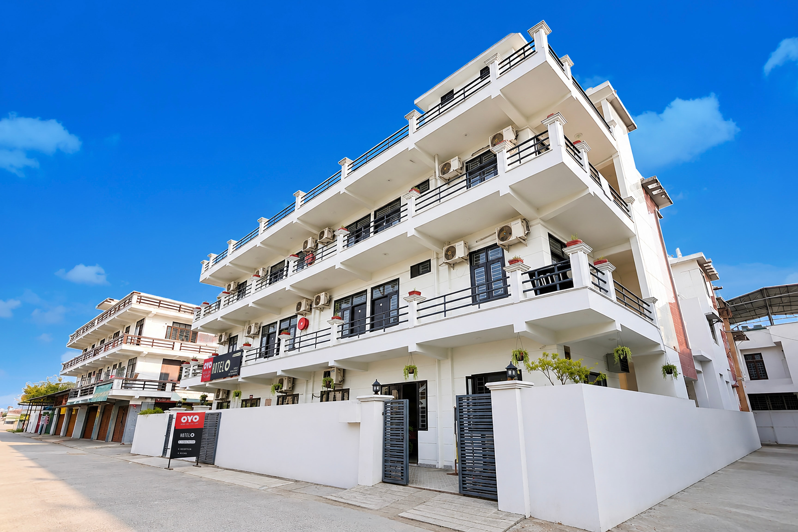 super hotel o shimla bypass road isbt dehradun formerly benison guest house