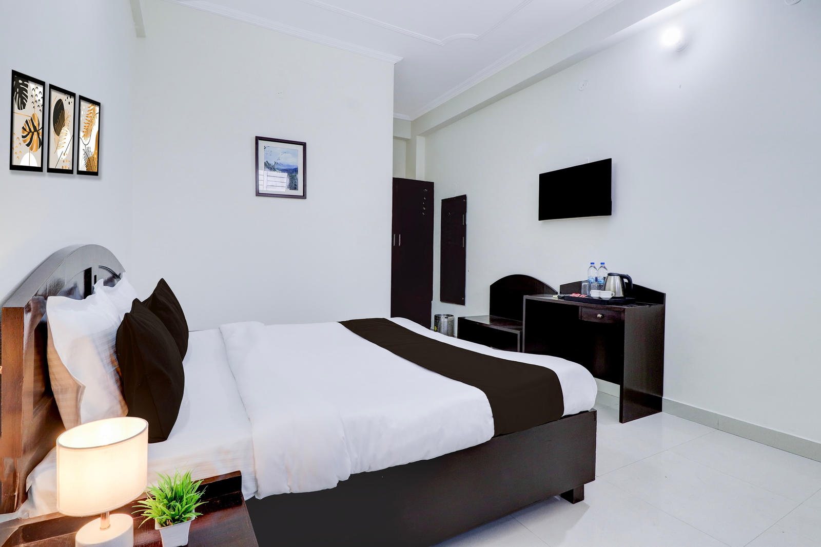 super hotel o shimla bypass road isbt dehradun formerly benison guest house