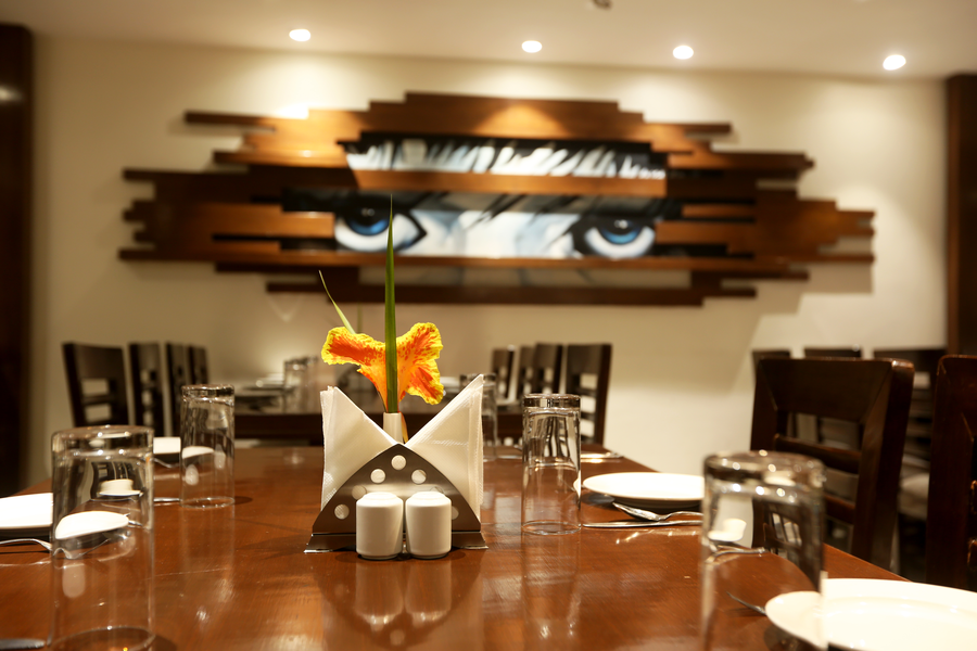 hotel east end delhi airport with free airport drop