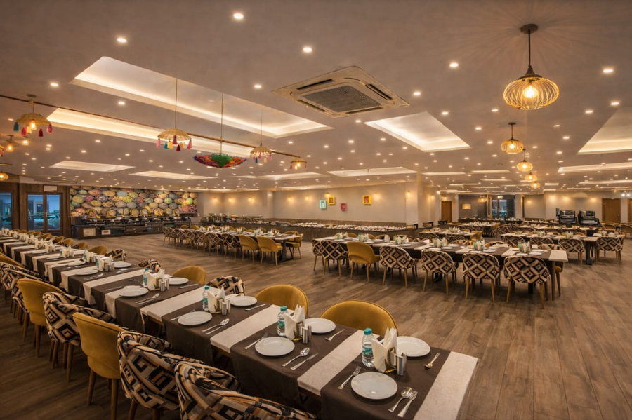 hotel cardinal express oxmo delhi airport