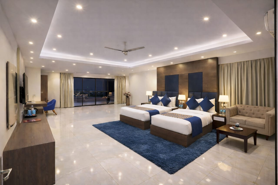 hotel cardinal express oxmo delhi airport