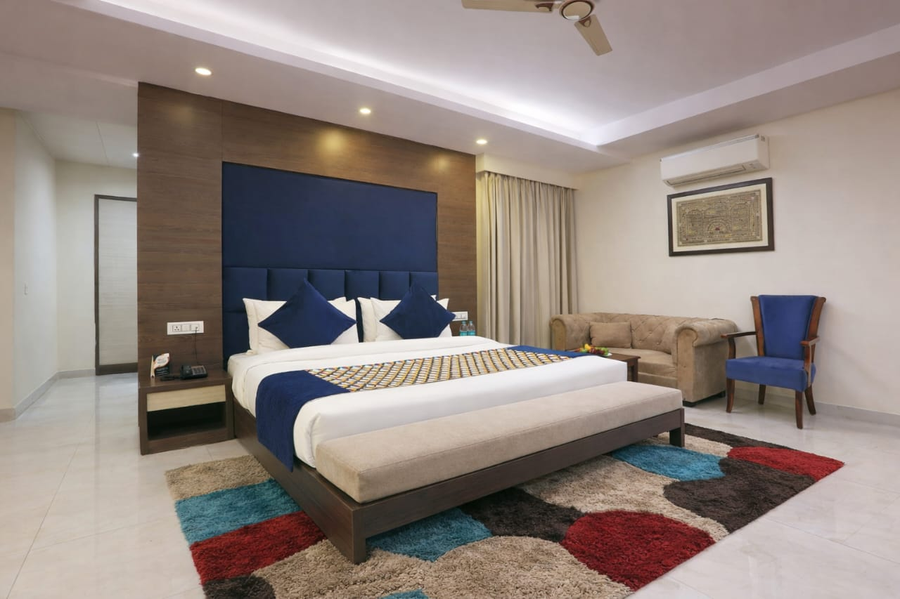 hotel cardinal express oxmo delhi airport