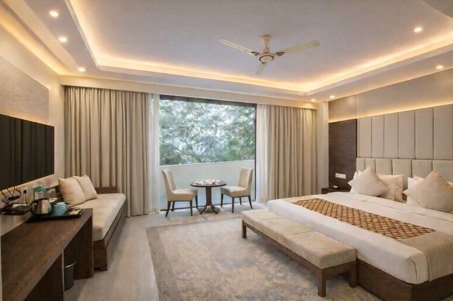 hotel cardinal express oxmo delhi airport