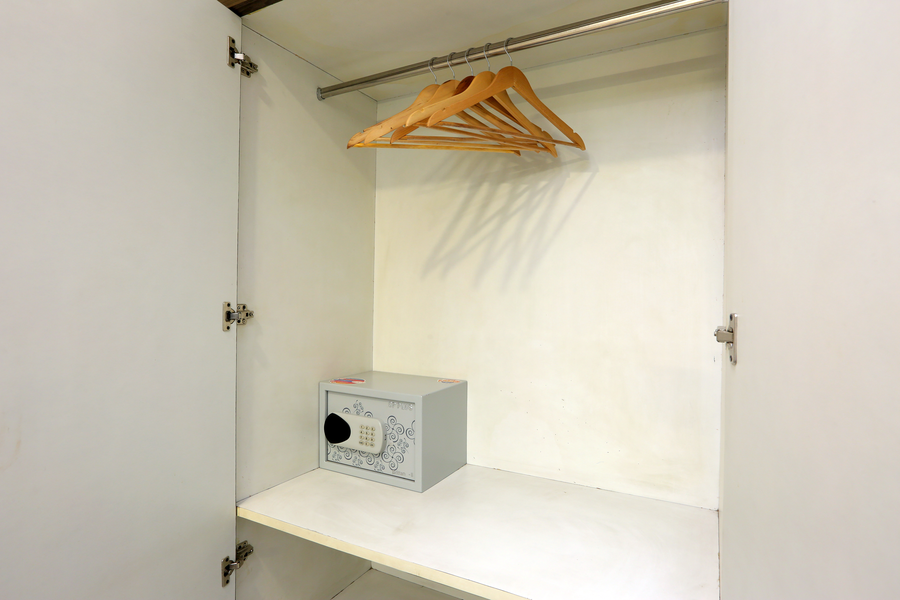 hotel cardinal express oxmo delhi airport