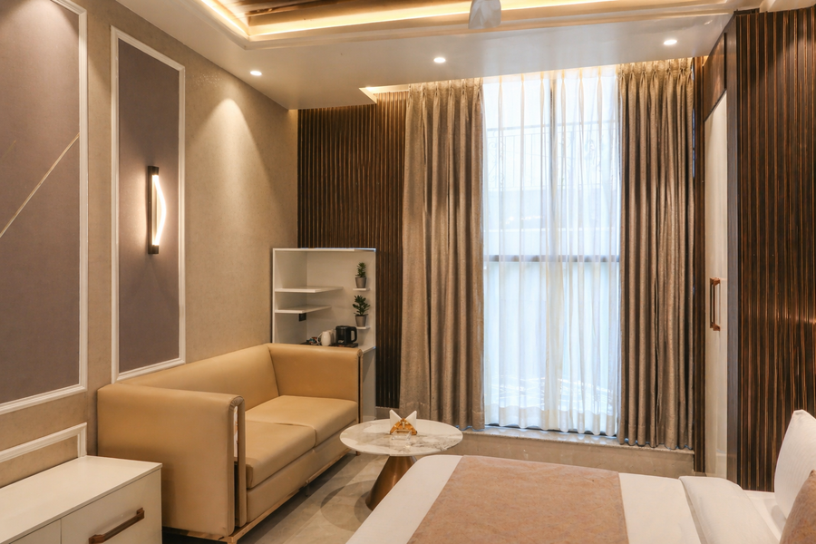 hotel aroma suites delhi airport