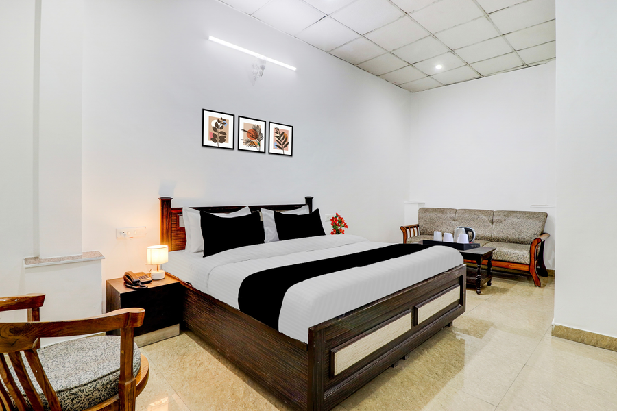 hotel o dehradun central railway junction formerly bhagwan guest house