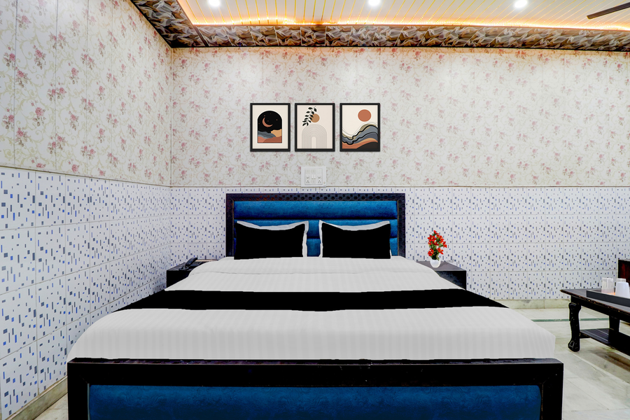 hotel o dehradun central railway junction formerly bhagwan guest house