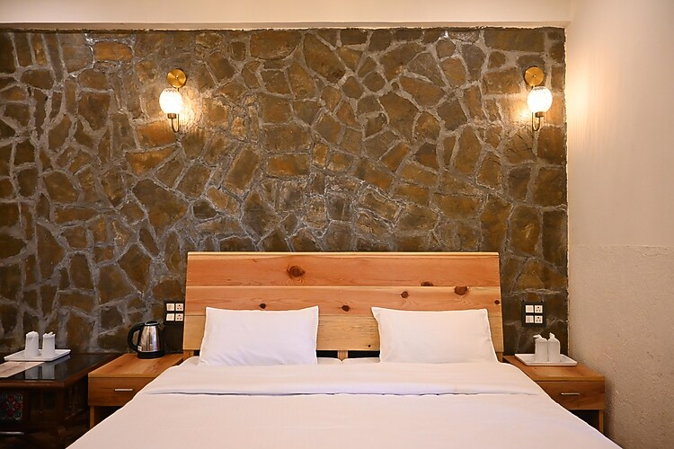 the rustic ridge by trident stays