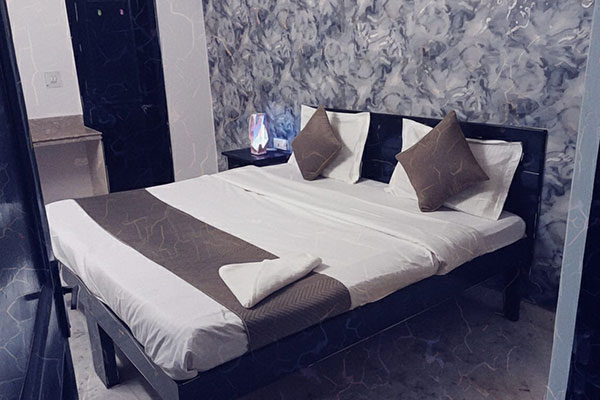 hotel viraj residency