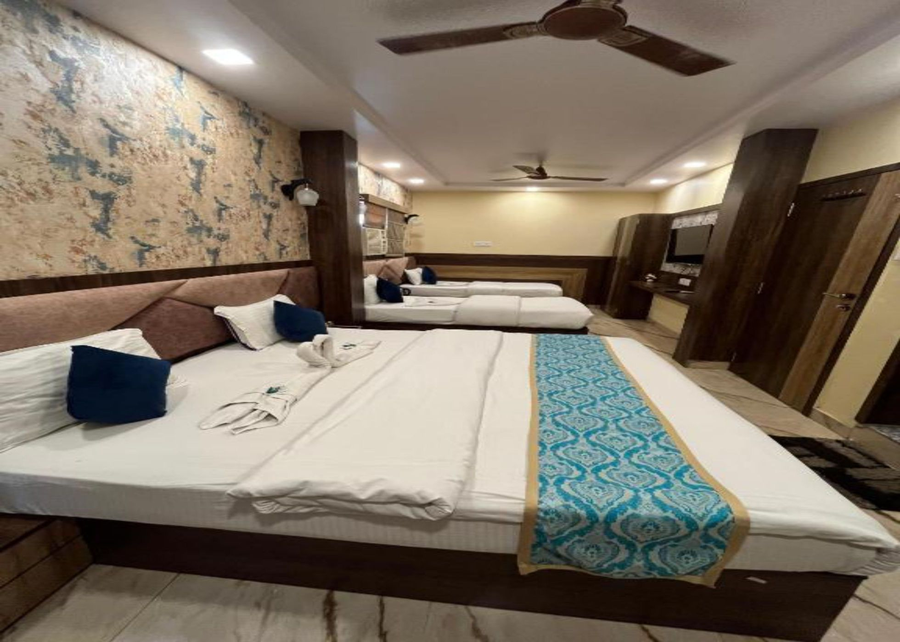 ks paying guest house