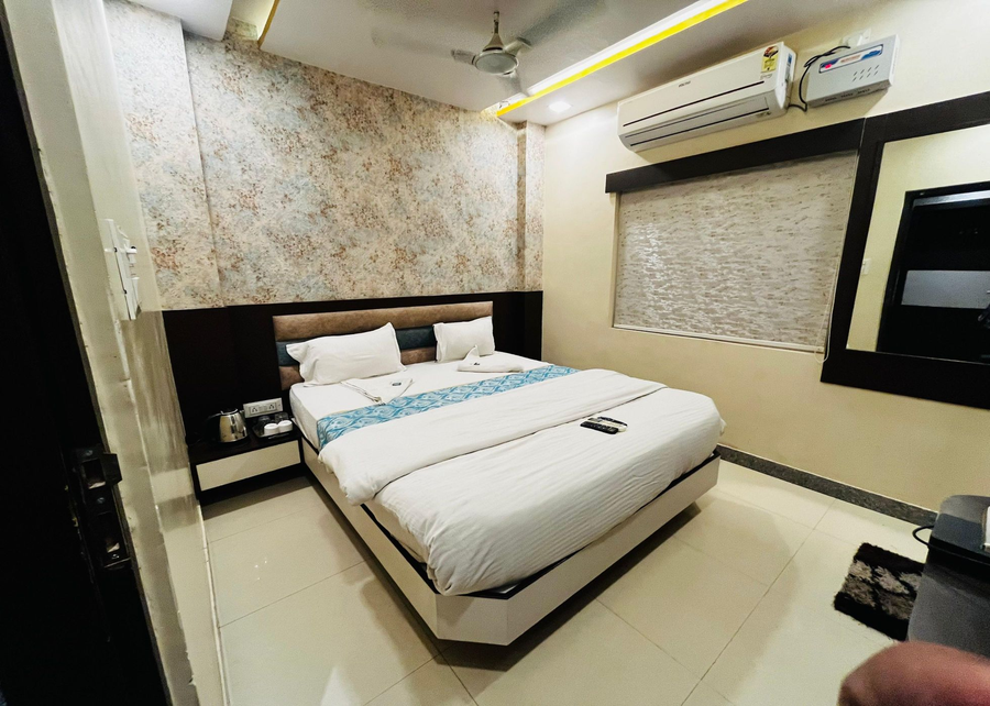 ks paying guest house