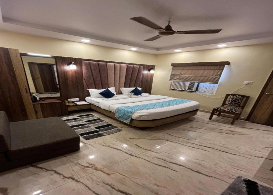 ks paying guest house