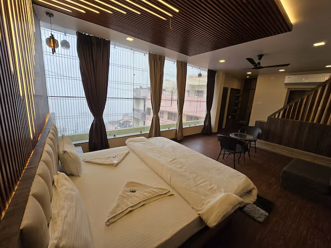 ks paying guest house