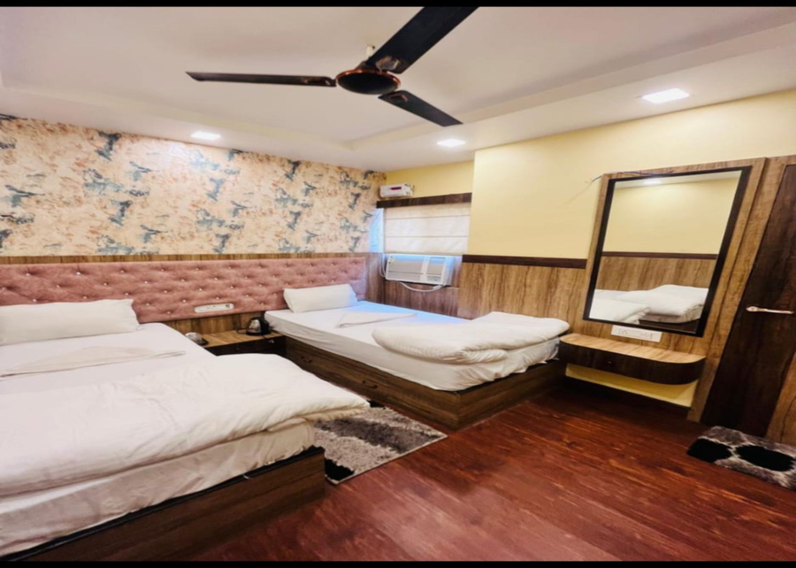 ks paying guest house