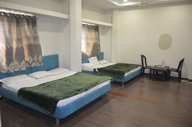 hotel shree lok