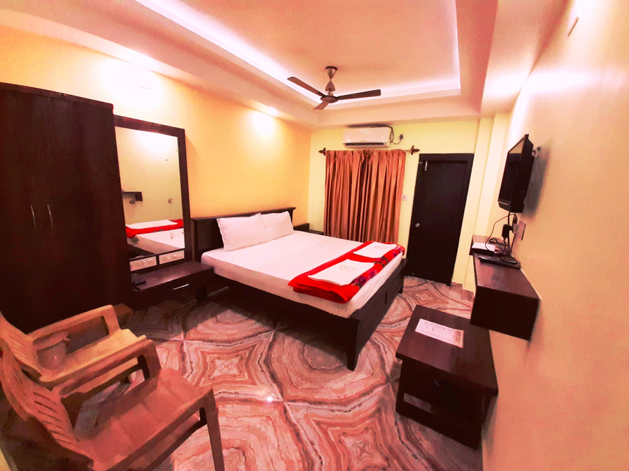 hotel crown of digha