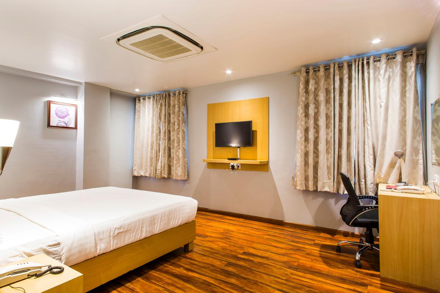 the royal city hotel