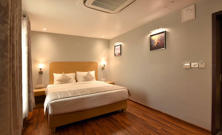 the royal city hotel