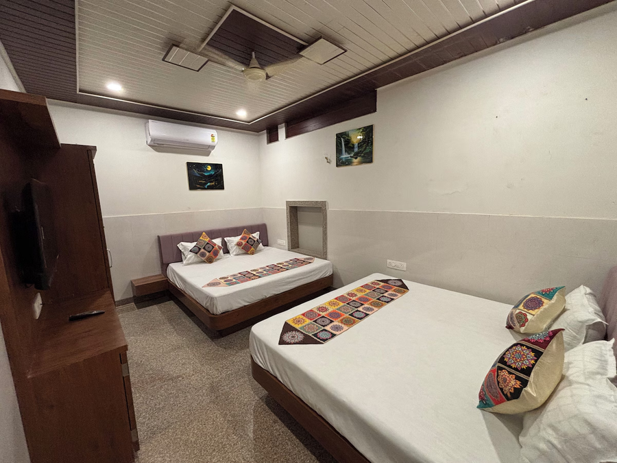 hotel shivaay